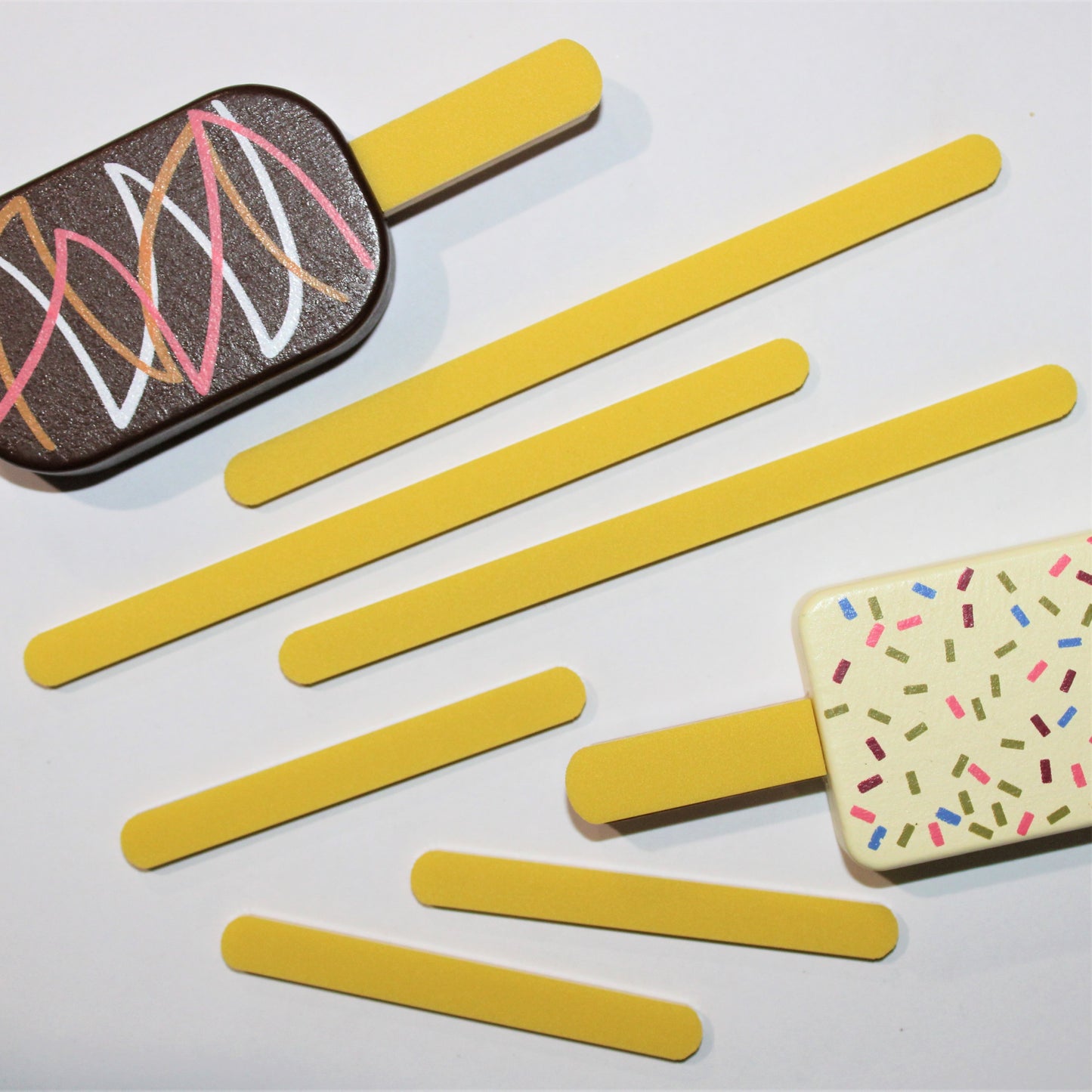 Acrylic Cakesicle Stick (choose colour)