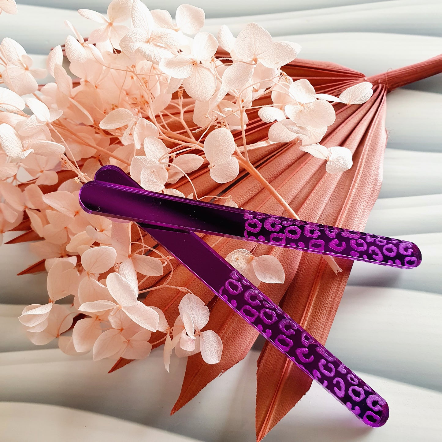 Elegant Leopard Print (pick colour) Acrylic Cakesicle Stick