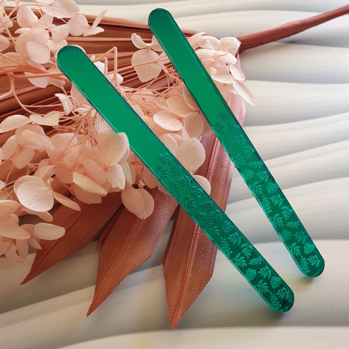 Elegant Leaf (pick colour) Acrylic Cakesicle Stick