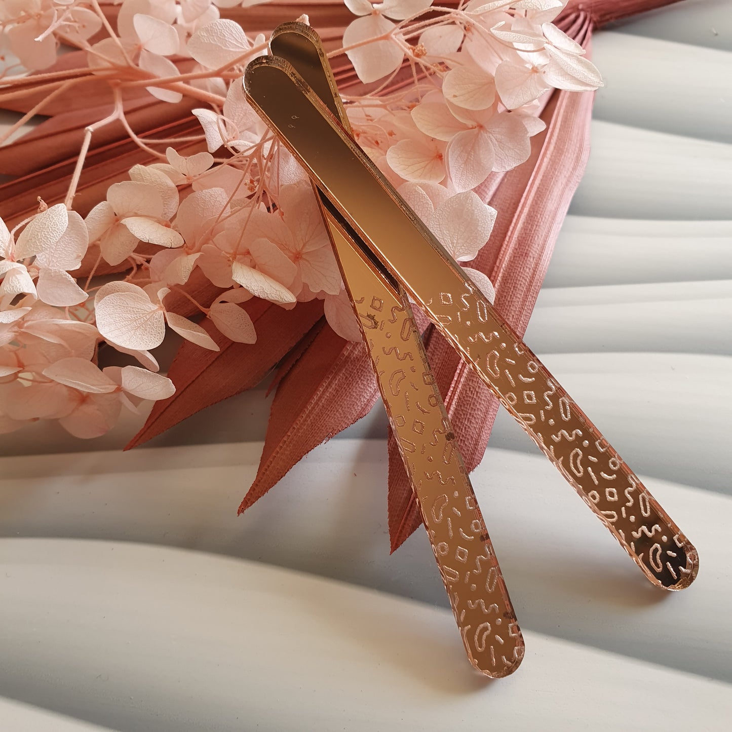 Funky Lines (pick colour) Acrylic Cakesicle Stick