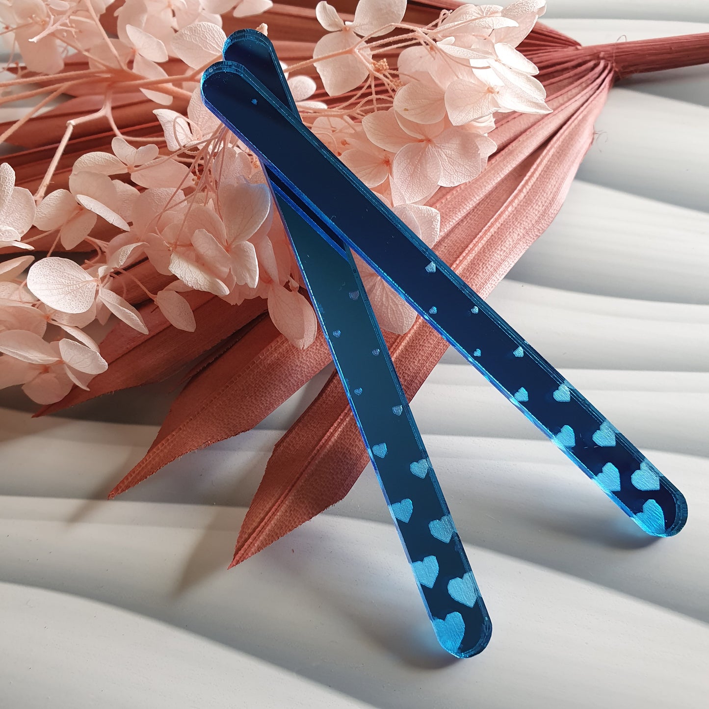 Elegant Descending Love Heart (pick colour) Acrylic Cakesicle Stick