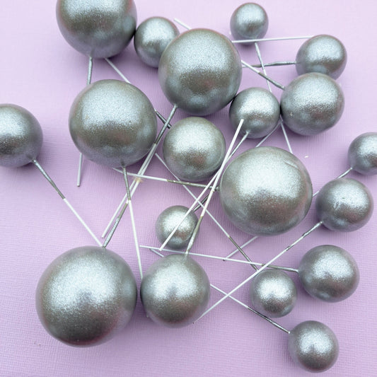 Pearl Silver Faux Ball Set
