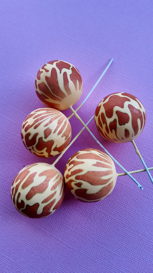 Giraffe Faux Ball Set